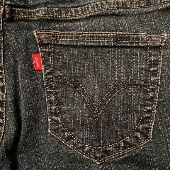 Levi’s Jeans Women’s Size 12 Blue Dark wash 548 Perfectly Slimming Flare Jeans - Picture 6 of 12